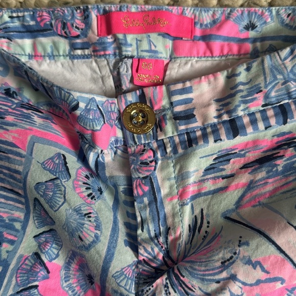 Lilly Pulitzer Tropical Print Shorts - Picture 3 of 4